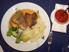 ナマズは名物だが、脂が強烈