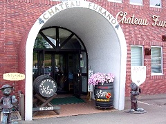 ワイン工場。見学者の入り口