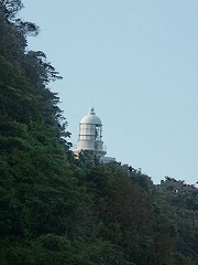 日本海を照らす経ヶ崎灯台