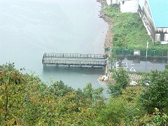 公園から見る引き揚げ者が帰還第一歩を印した桟橋(修復)