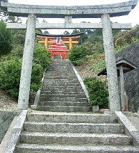 雪舟が天橋立図を描いた丘への階段。神社もある
