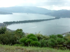 全く同じ景色でも、股のぞき、とは印象が異なる