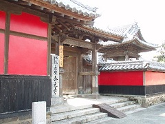 合元寺の門